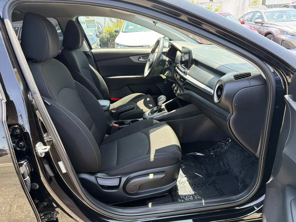 Used 2021 AURORA BLACK Kia LXS image 26