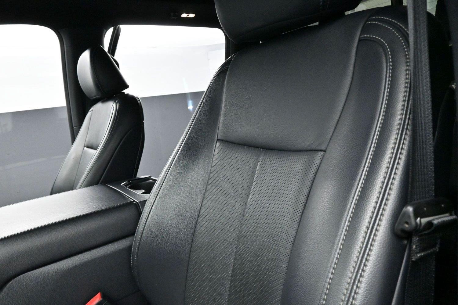 Used 2022 Agate Black Ford Lariat image 16