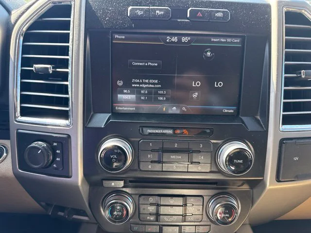 Used 2015 White Ford Lariat image 9