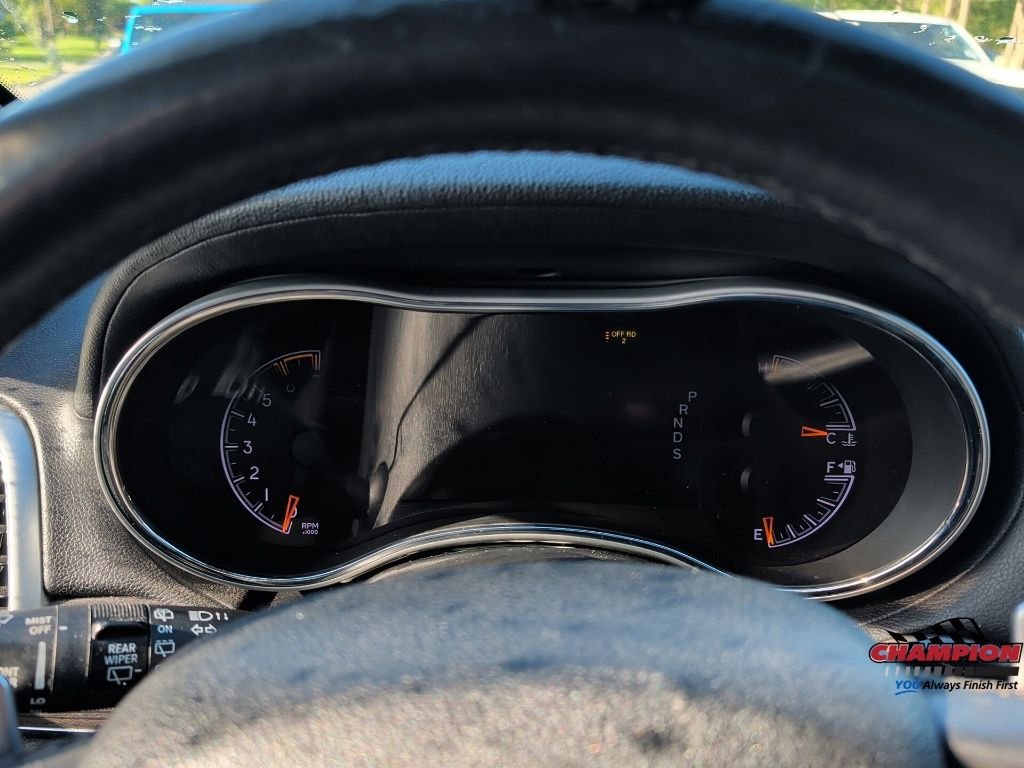 Used 2015 Black Jeep Overland image 20
