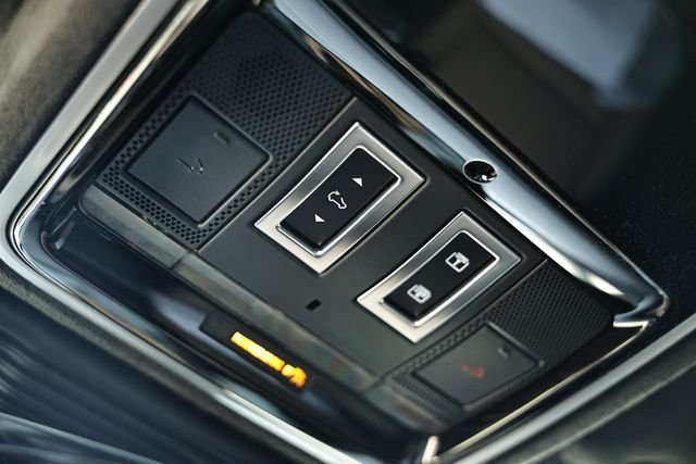 New 2026 Santorini Black Land Rover  Autobiography image 50