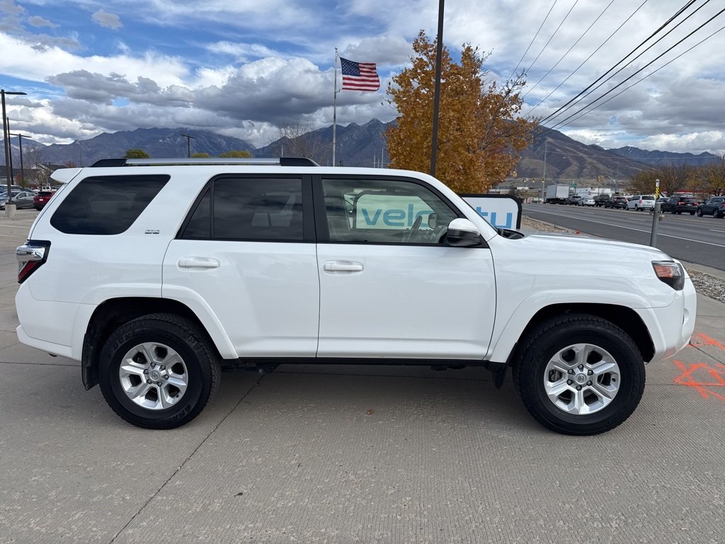 2024 Toyota 4Runner SR5 photo 2