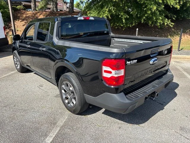 Used 2022 Black Ford XLT image 3