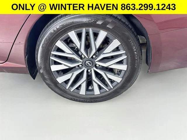 Used 2024  Nissan 2.5 SV image 28