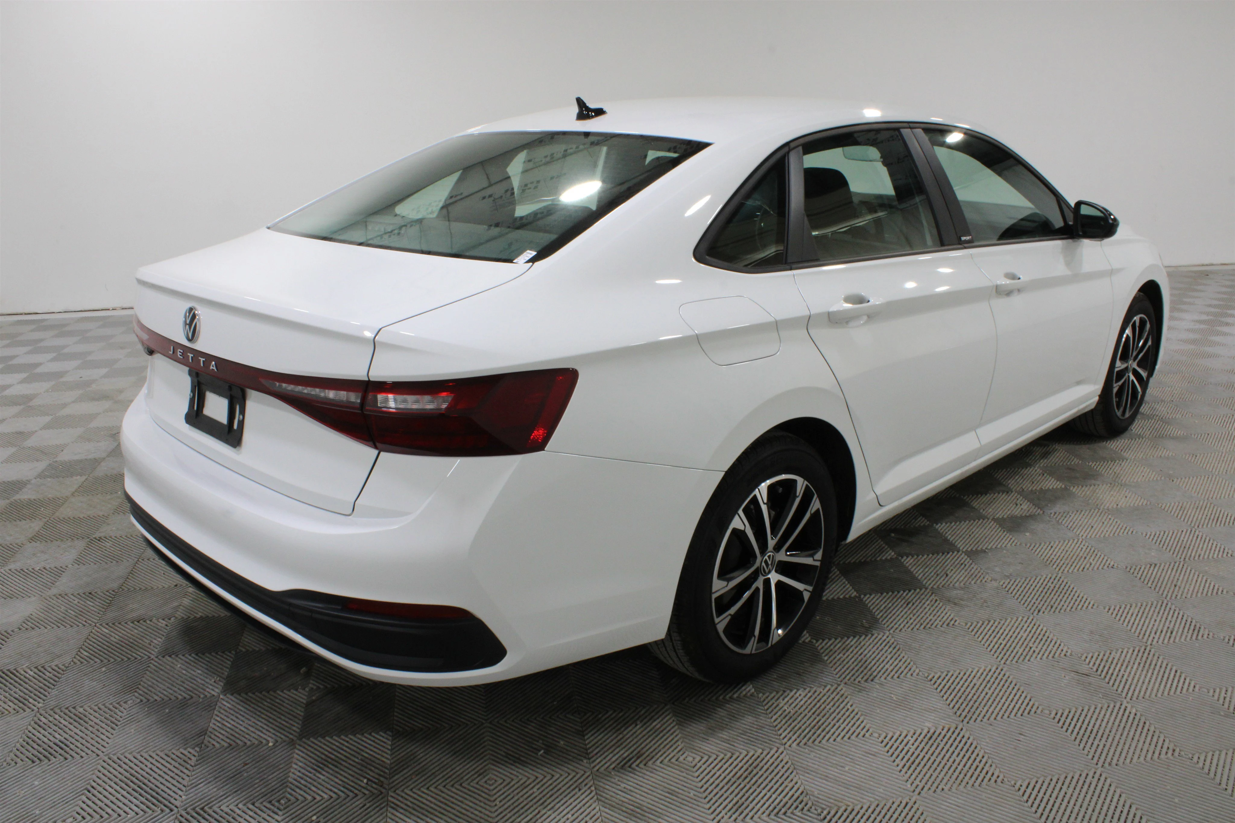 2025 Volkswagen Jetta Sport - Photo 27