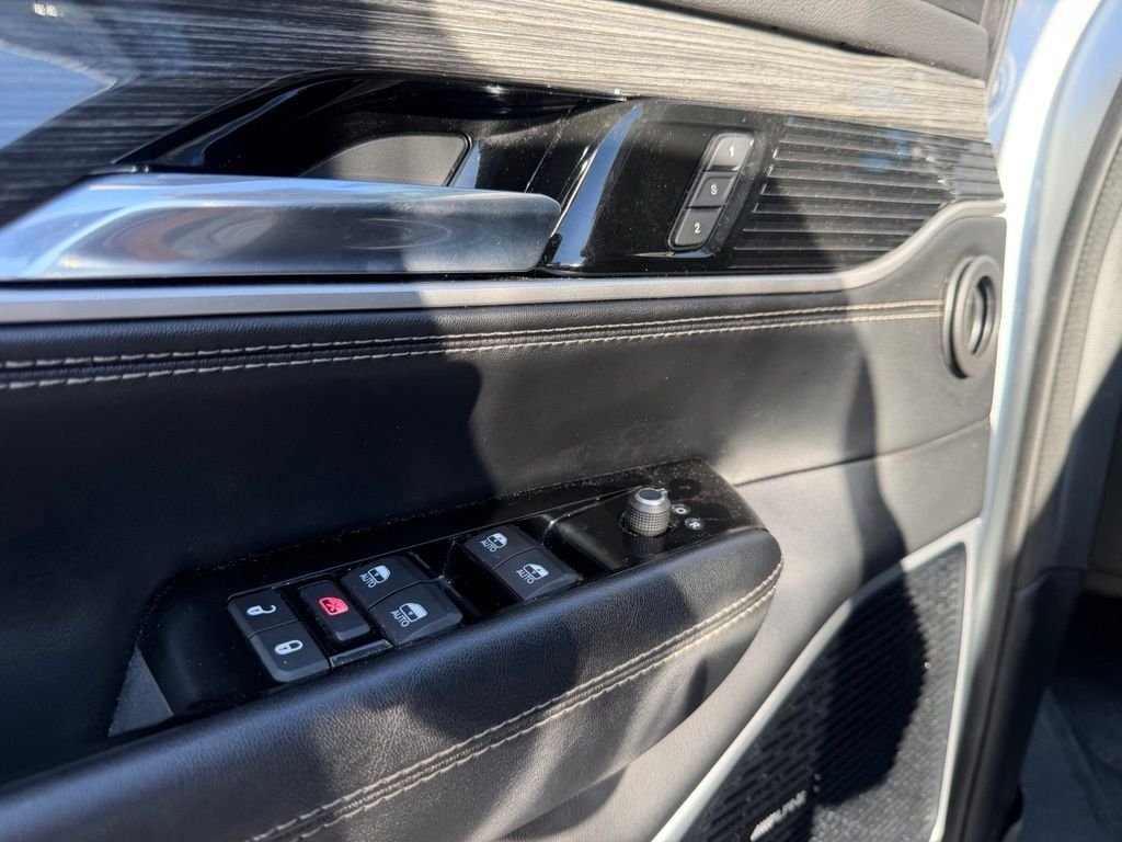 Used 2022 Silver Jeep Series II image 17