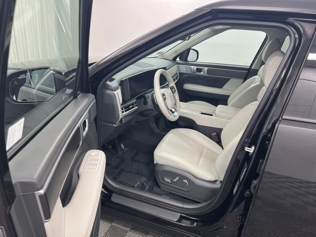 Used 2026 Phantom Black Hyundai SEL image 13