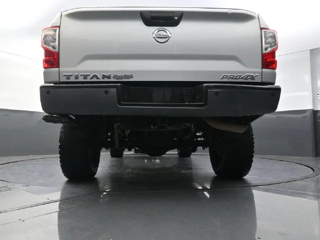 Used 2018 Silver Nissan PRO-4X image 36