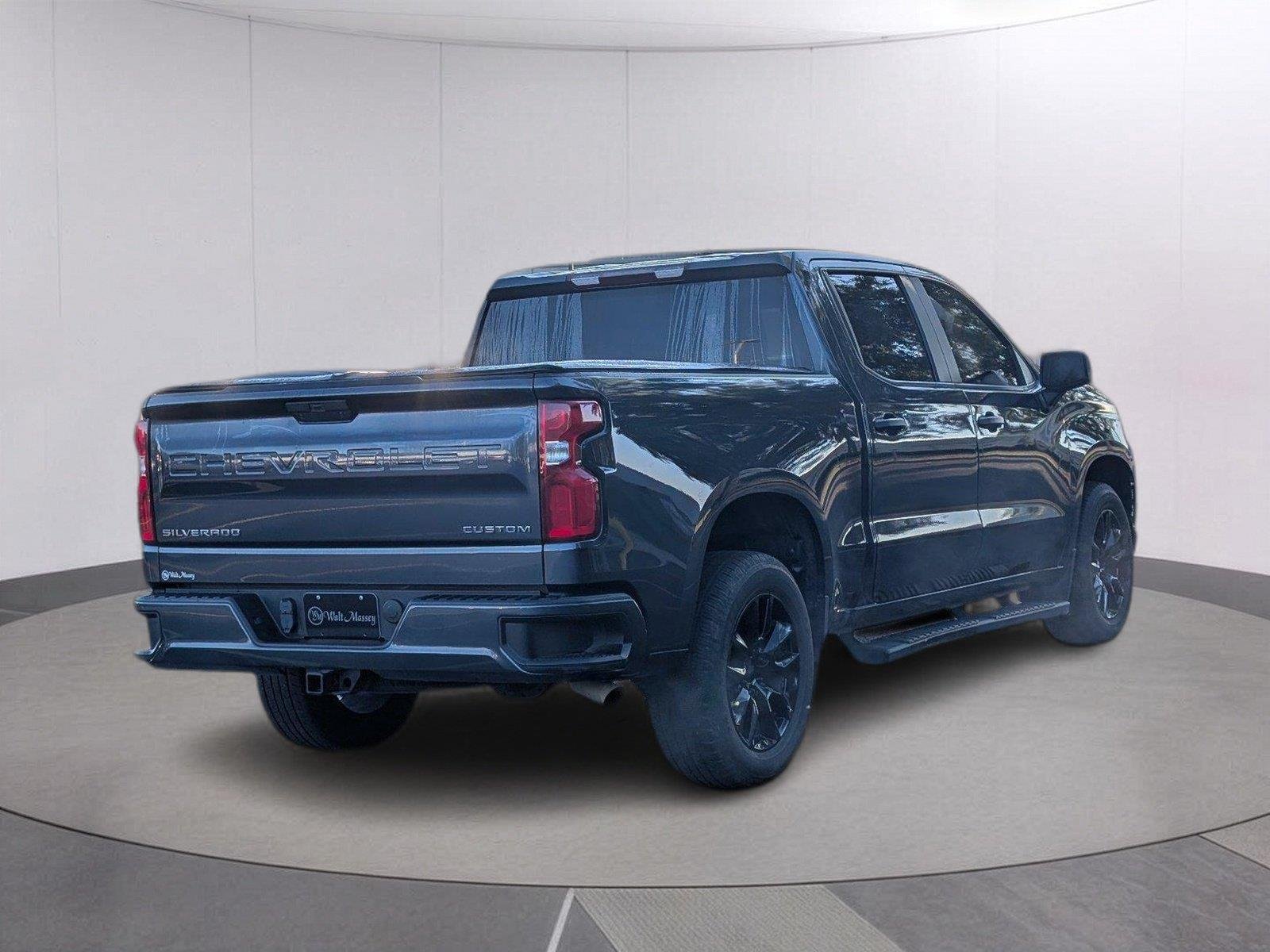 Used 2022 SHADOW GRAY METALLIC Chevrolet Custom image 7