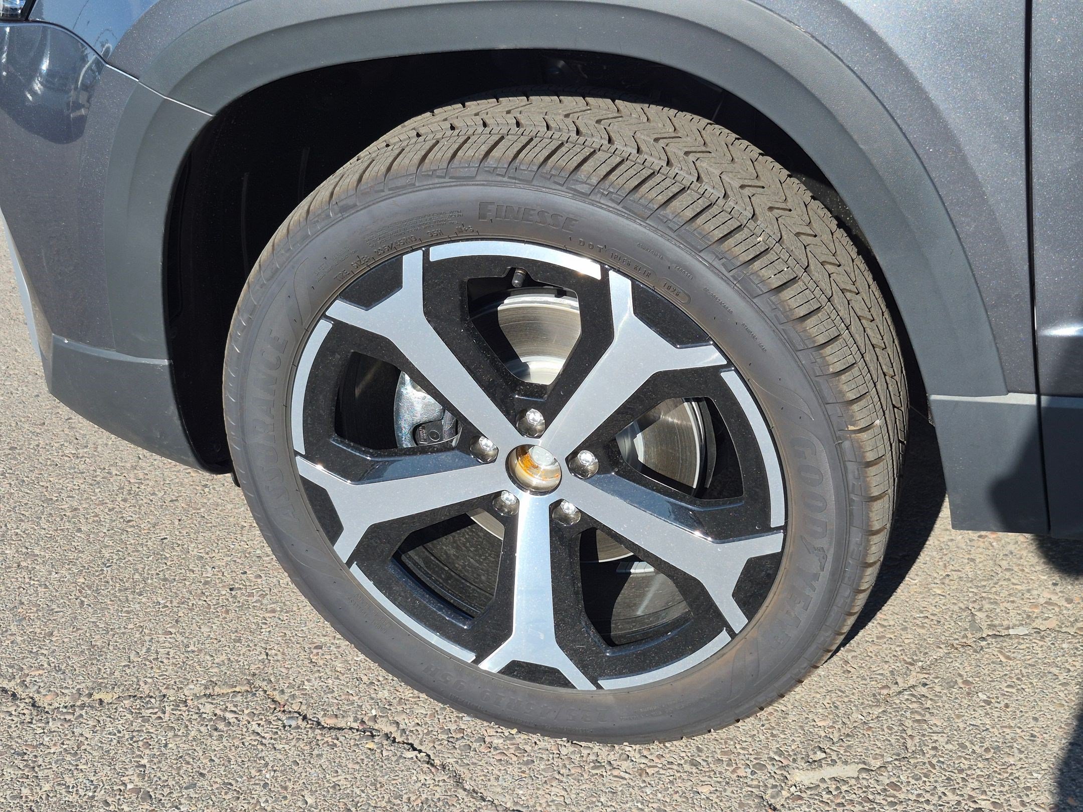New 2026 Platinum Gray Metallic Volkswagen SEL image 15