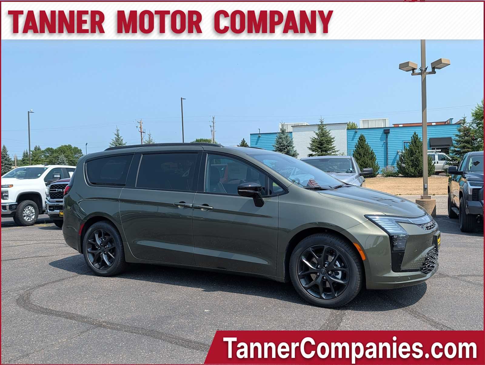 Olive Green Pearl-Coat Exterior Paint 2027 Chrysler Pacifica Minivan Front-Wheel Drive