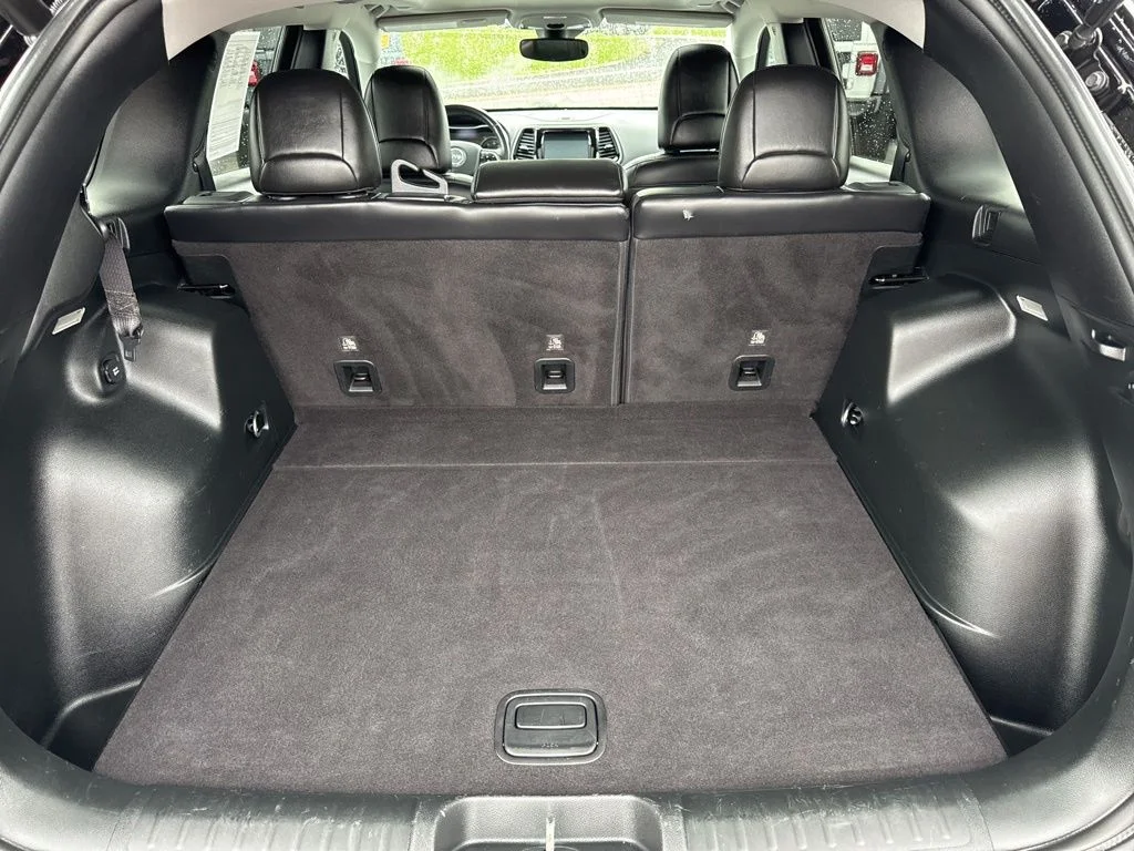 Used 2019 Black Jeep Limited image 8
