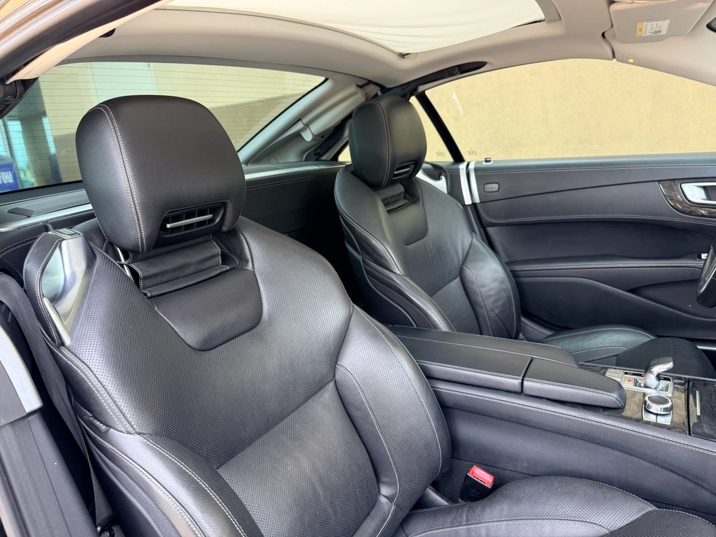 Used 2016 Black Mercedes-Benz SL400 image 19