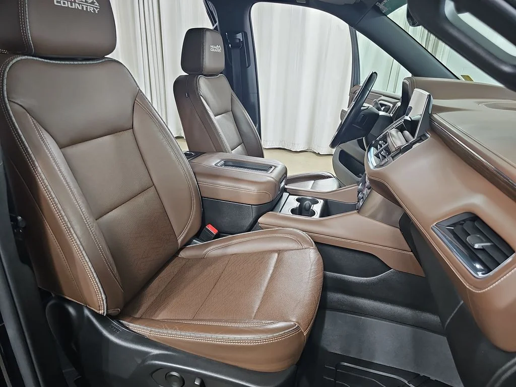 Certified Used 2023 Black Chevrolet High Country image 13