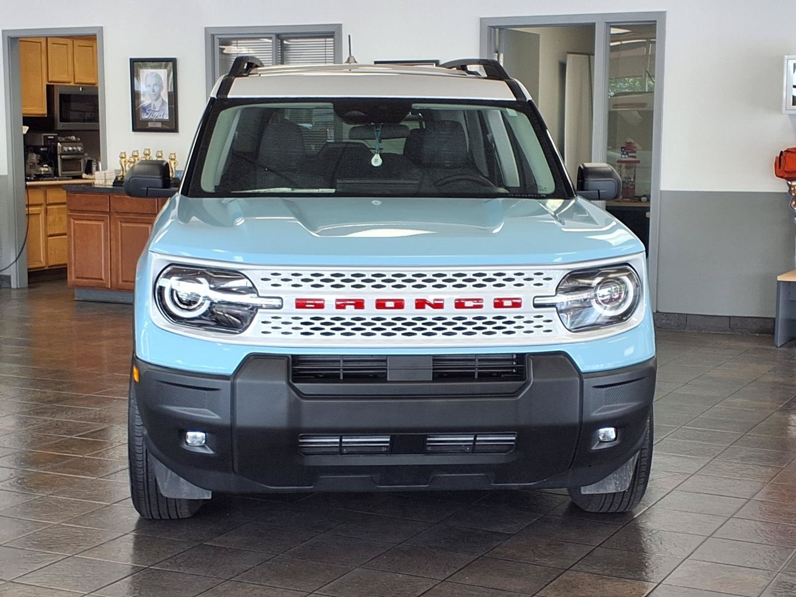 Used 2025 Robins Egg Blue Ford Heritage image 24