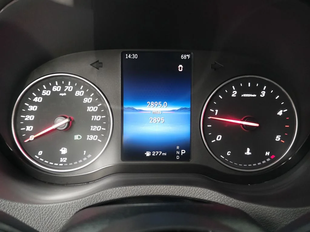 Used 2026  Mercedes-Benz Cargo 144 WB image 13