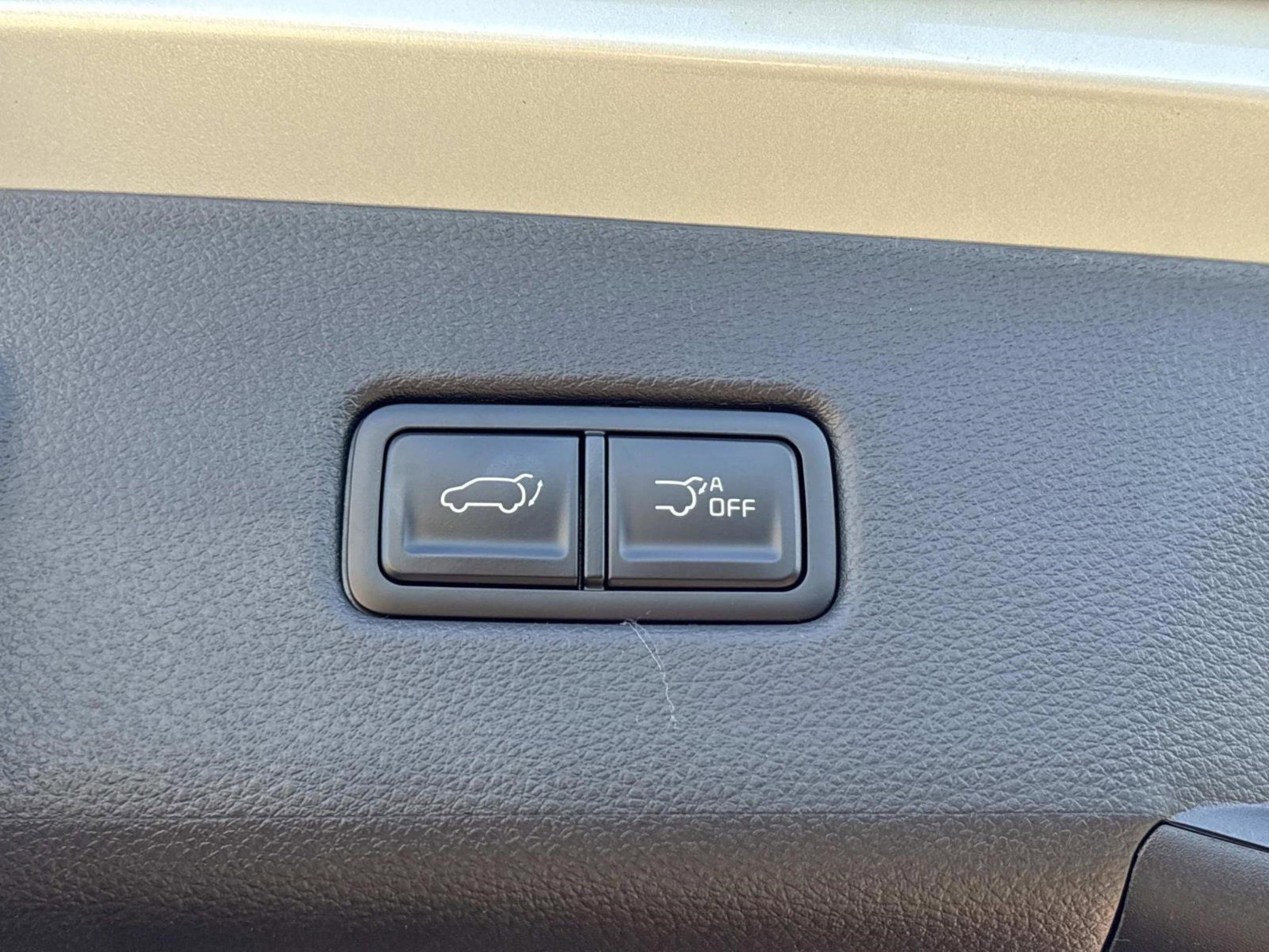 New 2026 Ivory Silver Kia EX image 9