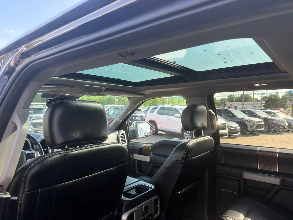Used 2018 Red Ford Lariat image 18