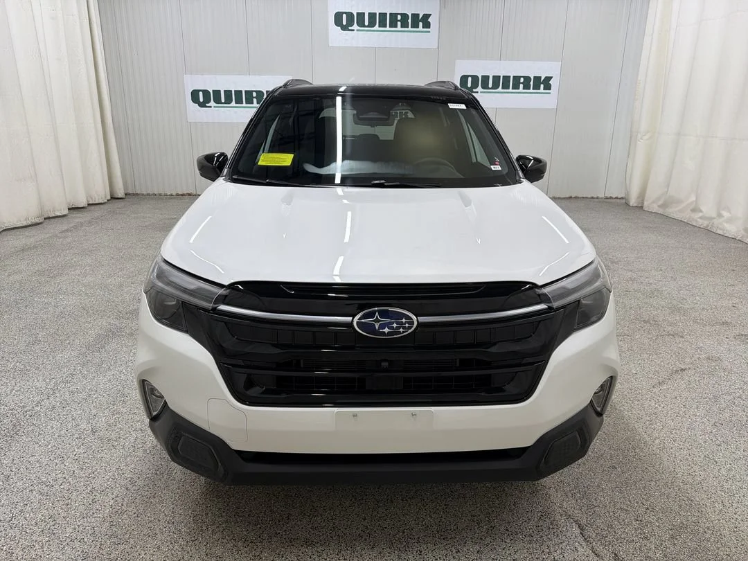 New 2026 Crystal White Pearl/Crystal Black Silica Subaru Touring Hybrid image 2