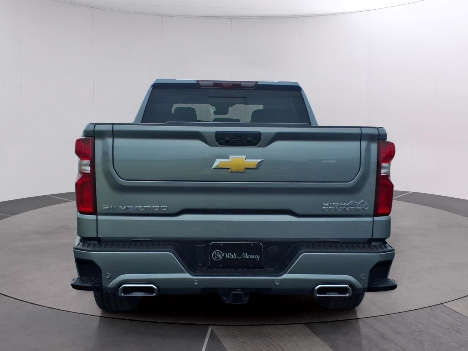 New 2026 Sterling Gray Metallic Chevrolet High Country image 4