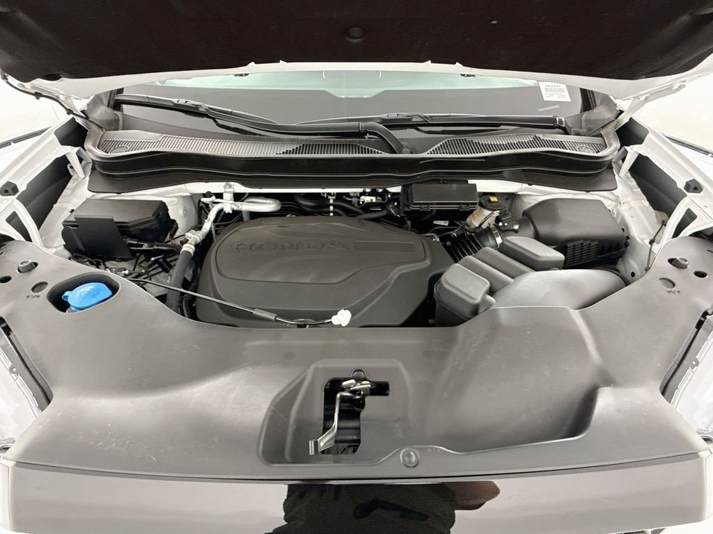 New 2026 Platinum White Pearl Honda Black Edition image 29