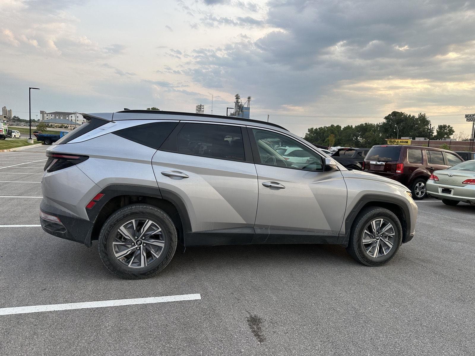 Used 2022 Shimmering Silver Hyundai Blue image 5