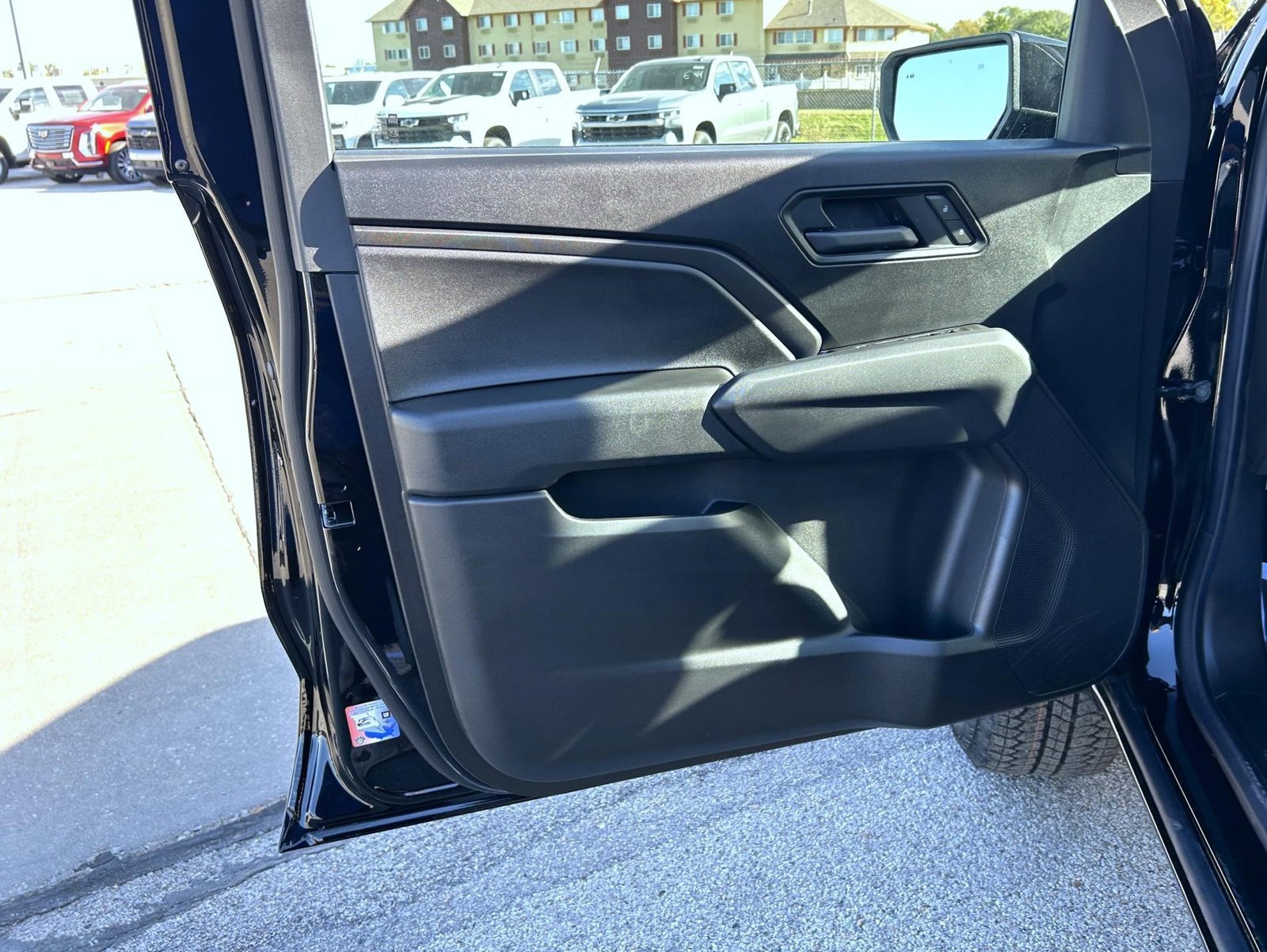 2026 Chevrolet Colorado Trail Boss - Photo 9