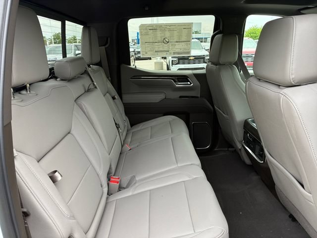2026 Chevrolet Silverado 1500 LTZ - Photo 15