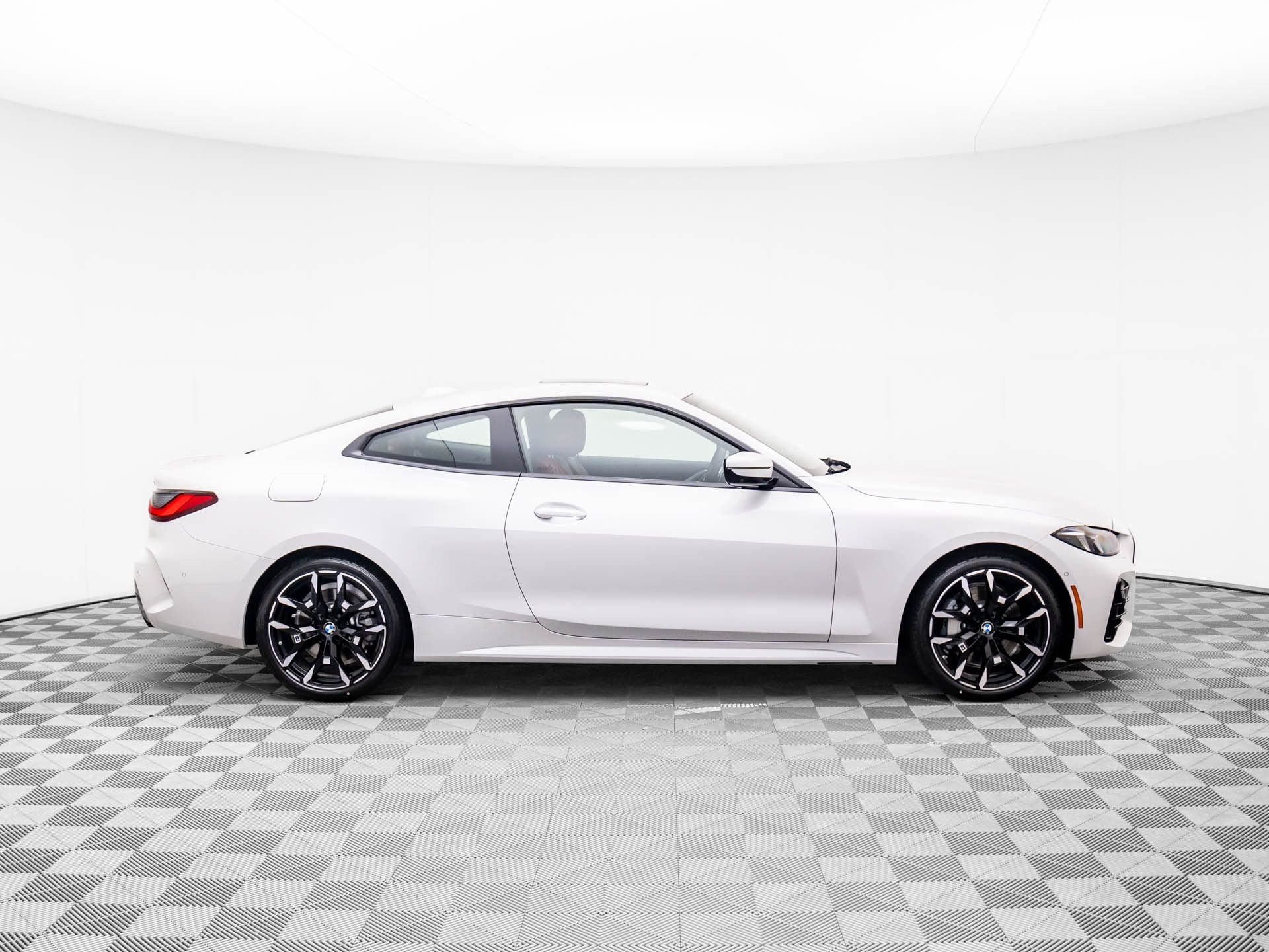 2026 BMW 4 Series 430i - Photo 7