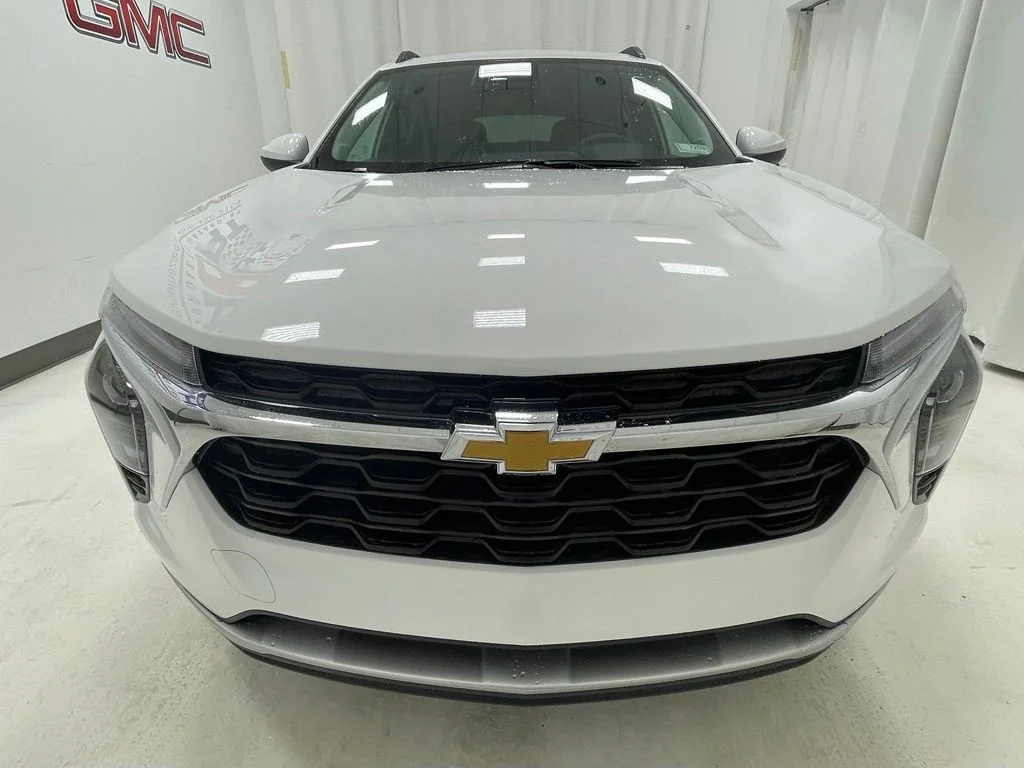 New 2026 White Chevrolet LT image 2