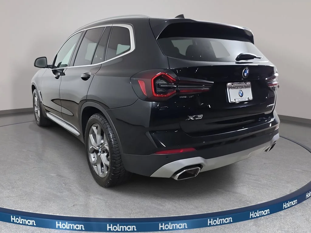 Used 2023 Black Sapphire Metallic BMW xDrive30i image 8