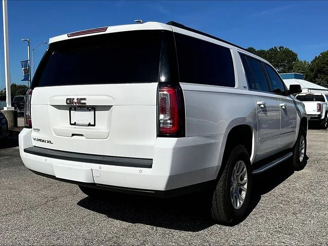 Used 2019 White GMC SLT image 4