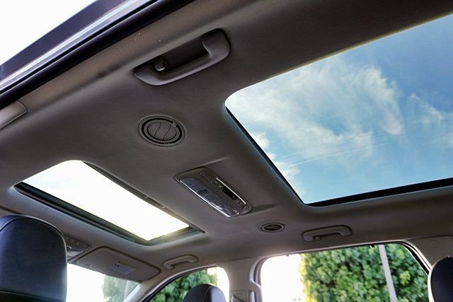 Used 2022 Silver Kia SX image 17