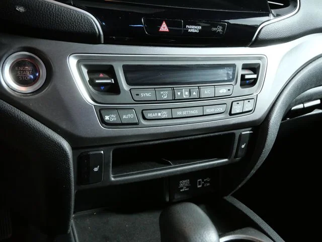 Certified Used 2019  Honda EX-L image 16