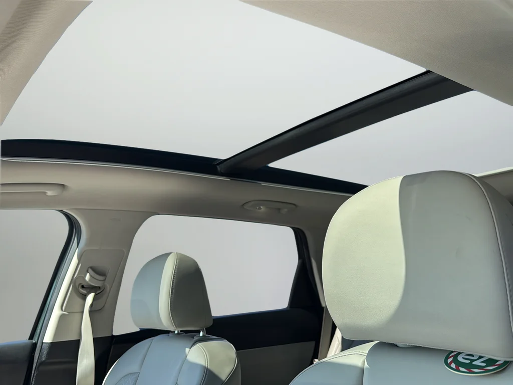 Certified Used 2023 Green Kia X-Line S image 17