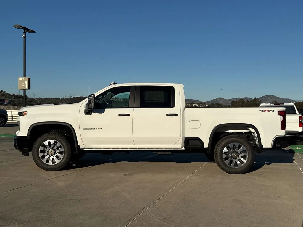 2026 Chevrolet Silverado 2500 HD Custom - Photo 6