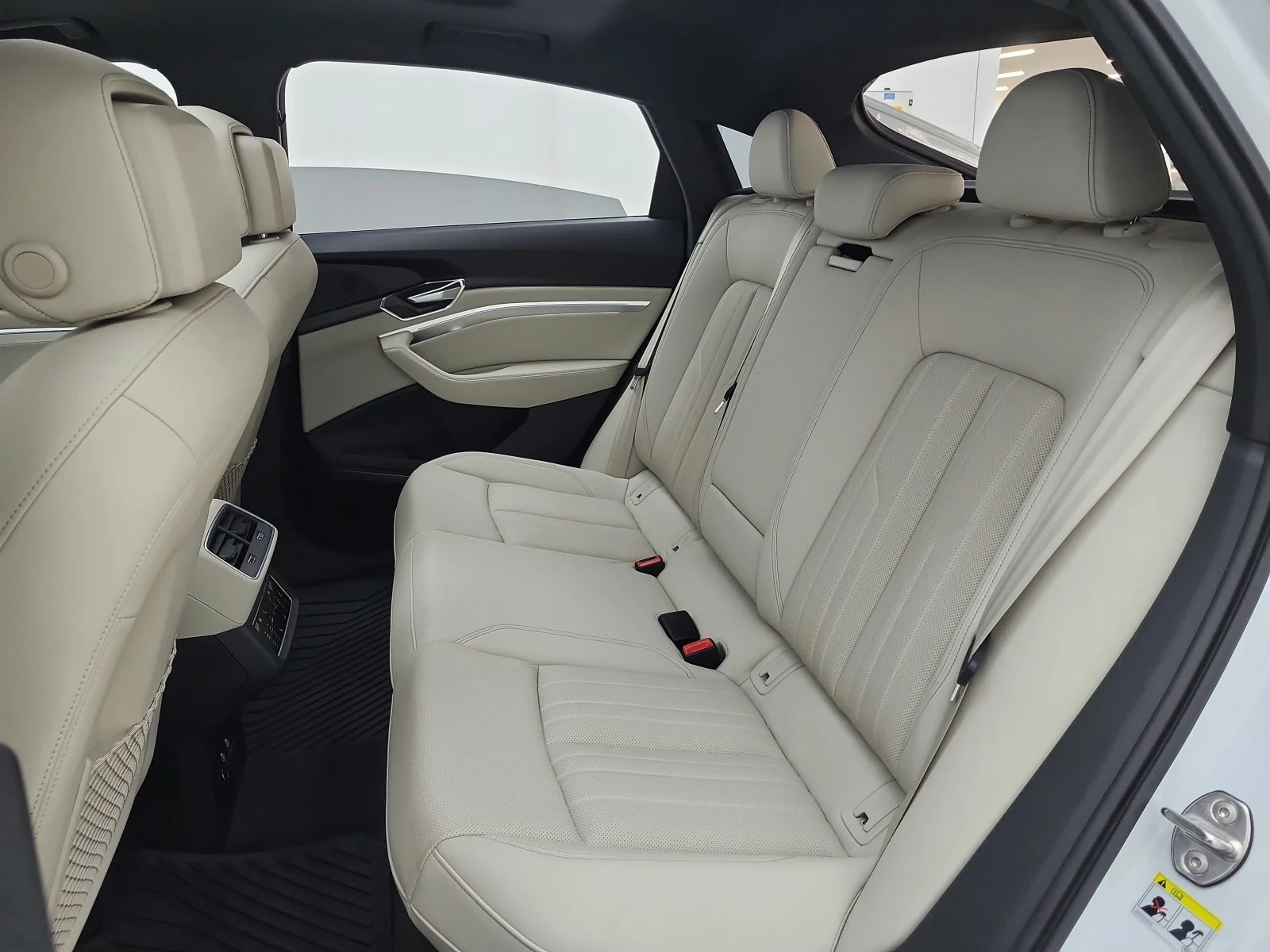 Used 2024 Glacier White Metallic Audi S line Premium Plus image 15