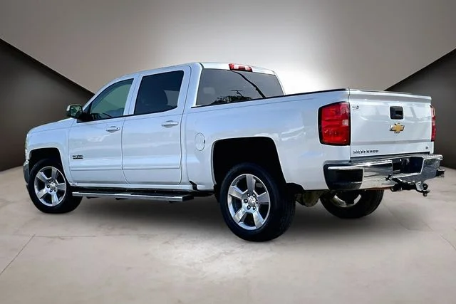 Used 2018 Beige Chevrolet LT image 4