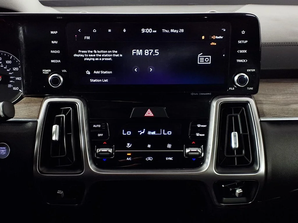 Used 2023 Black Kia X-Line EX image 24