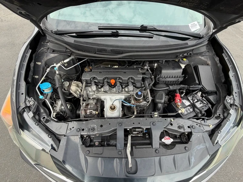 Used 2014 Gray Honda LX image 25