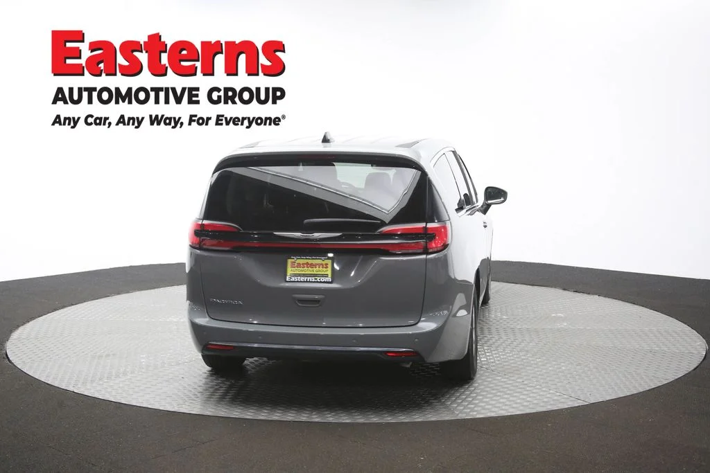 Used 2023 White Chrysler Touring L image 39