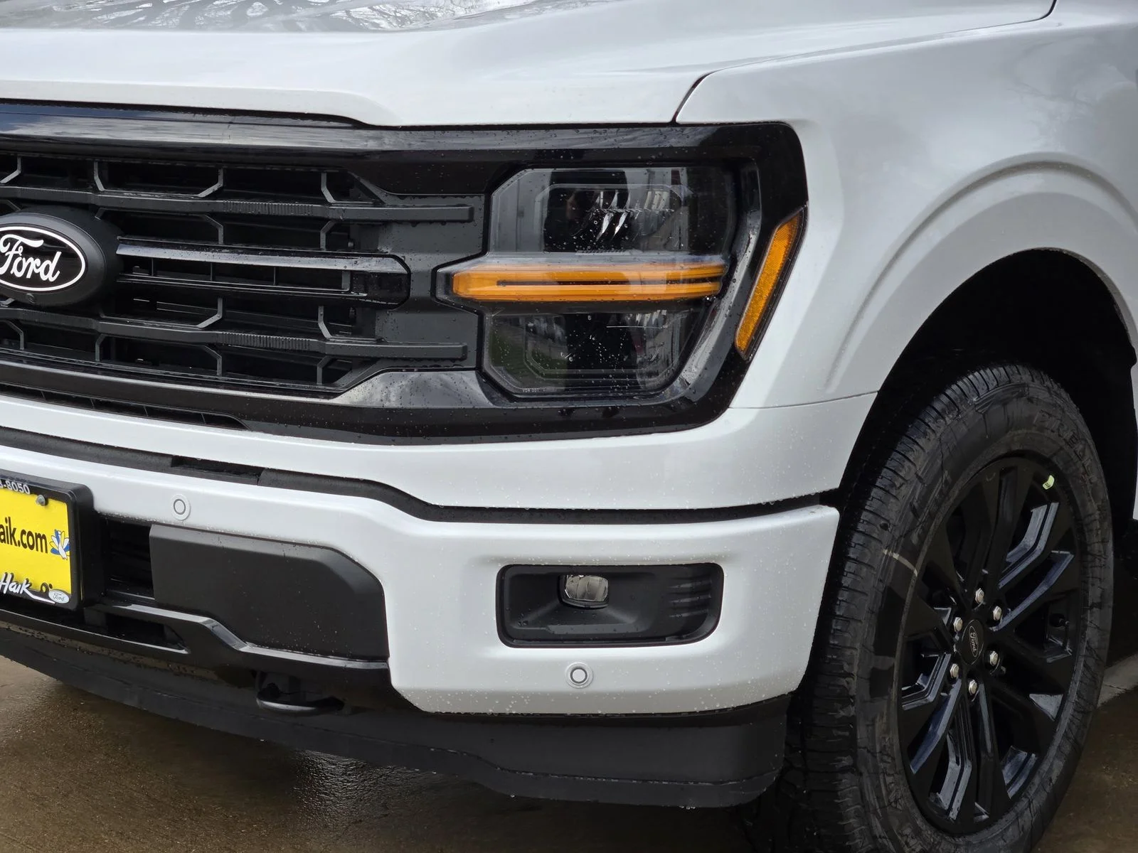 New 2026 Oxford White Ford XLT image 5