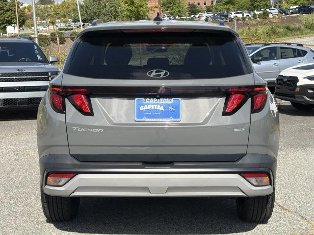 Used 2025 Gray Hyundai SEL image 12