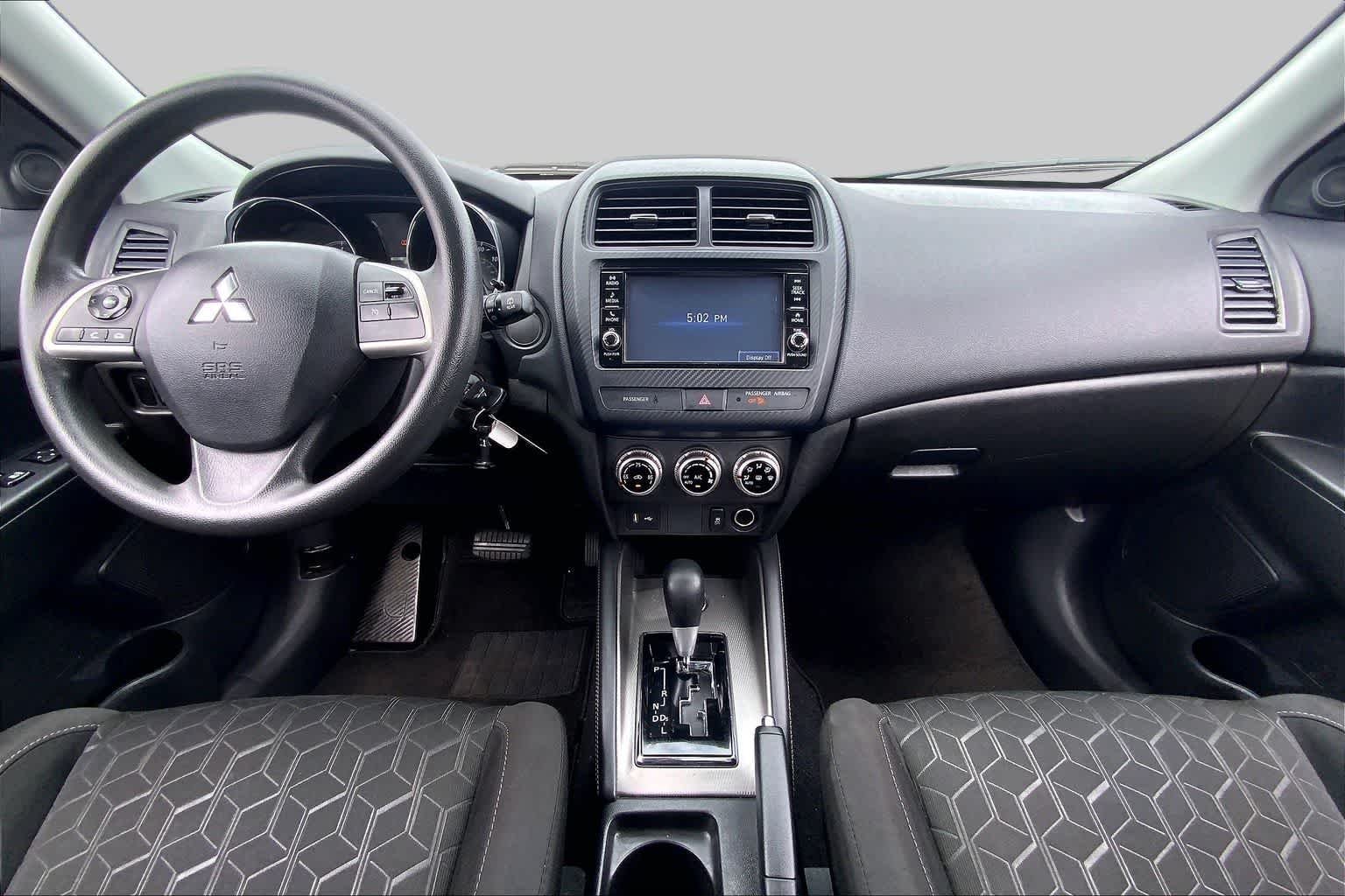 Used 2024 Alloy Silver Metallic Mitsubishi ES image 15