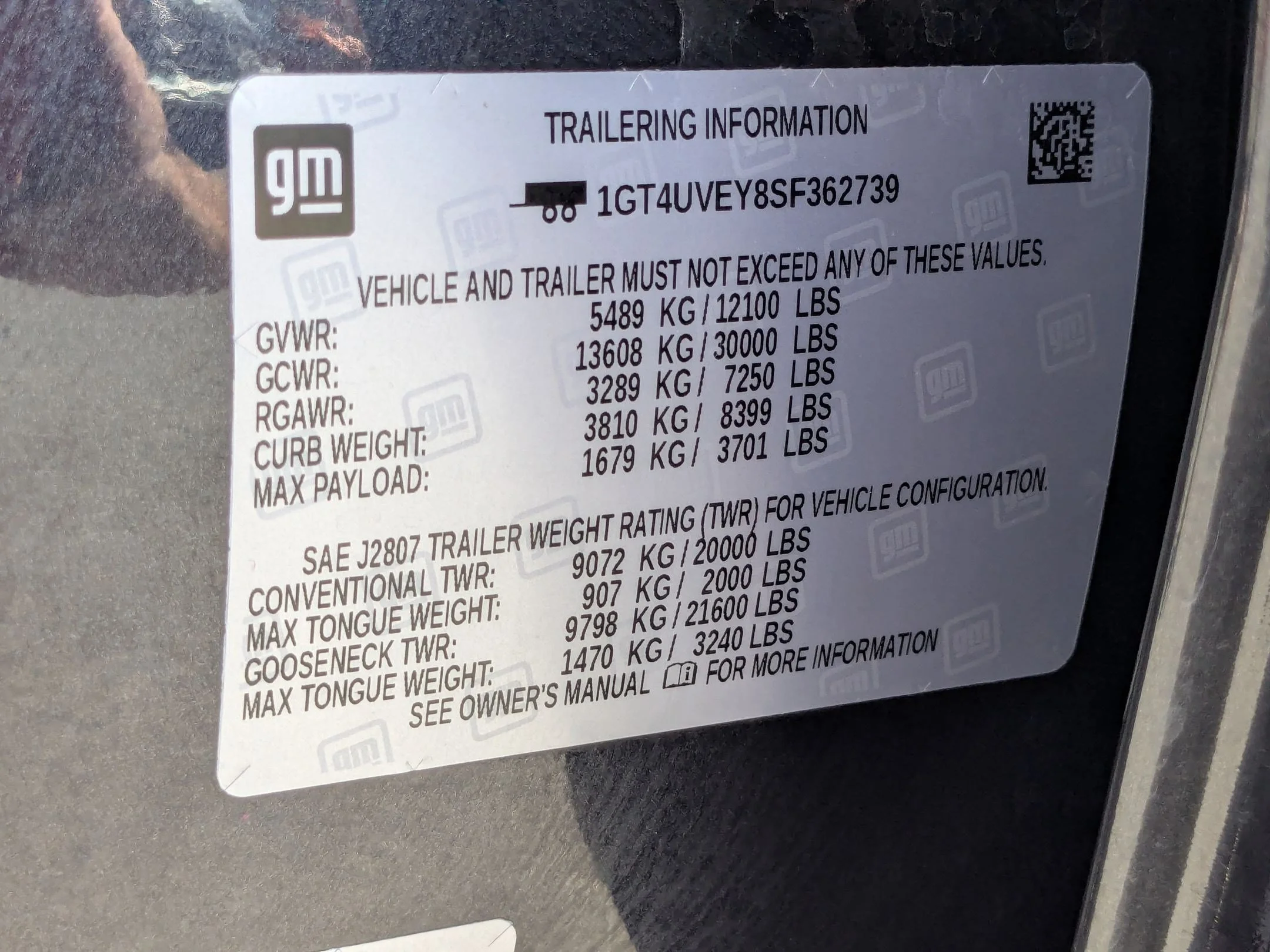 Used 2025 Titanium Rush Metallic GMC AT4 image 36
