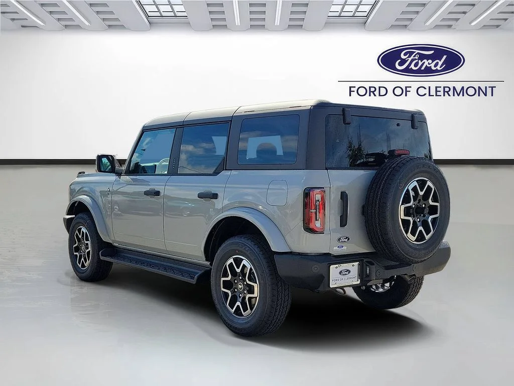 New 2026 Avalanche Gray Ford Outer Banks® image 3
