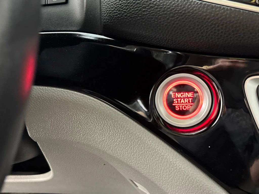 Used 2019 Blue Honda Touring image 36
