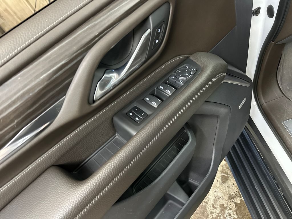 Used 2021  GMC Denali image 16