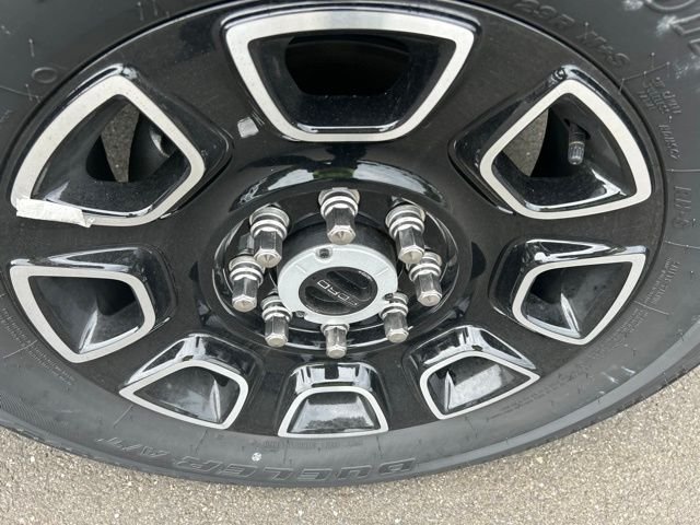 New 2026 Carbonized Gray Metallic Ford F-250® Platinum® image 10