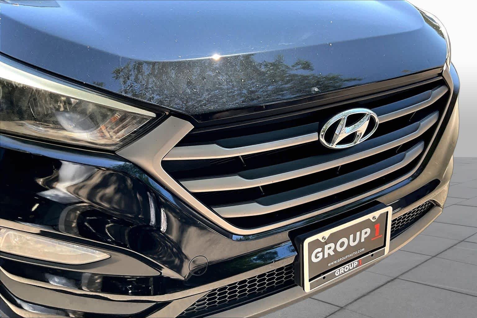 Used 2016 Ash Black Hyundai Sport image 28
